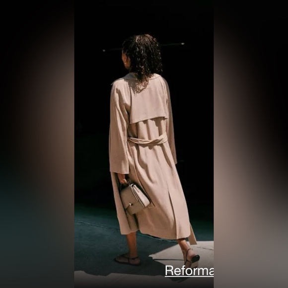 Reformation Kensington Trench - Picture 6 of 6